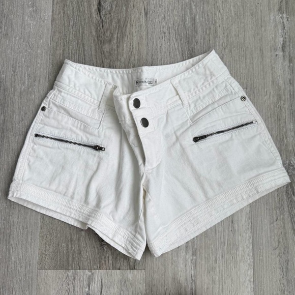 Revolution Pants - Vintage Mid-Rise White Cotton Cargo Shorts with Zipper Pockets
